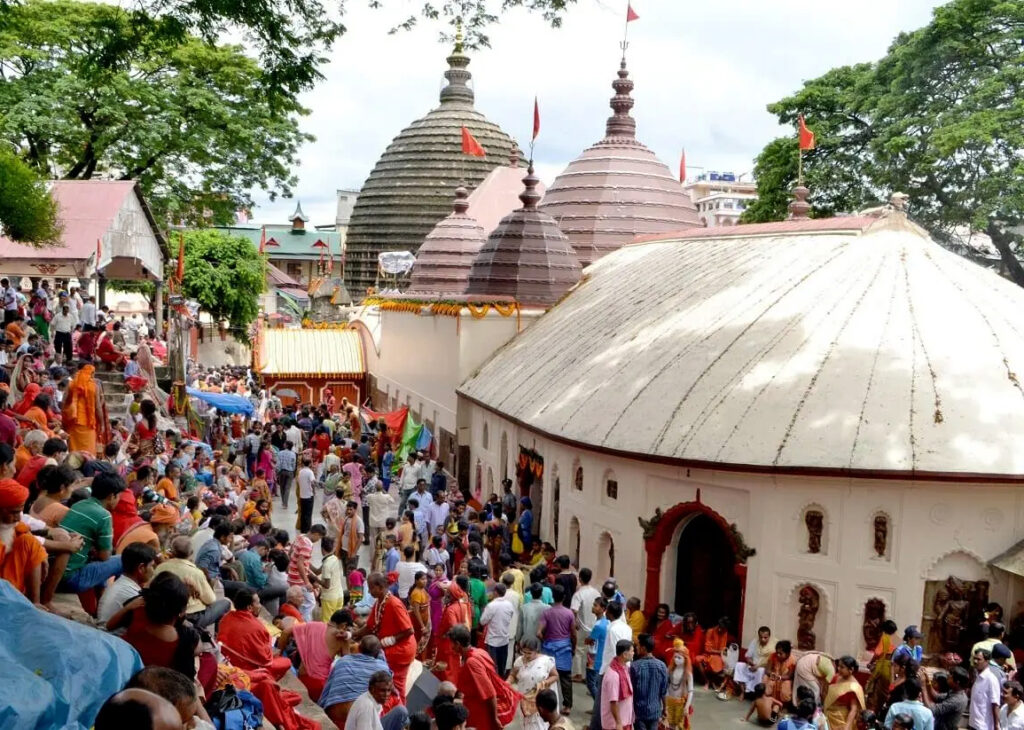 भारत के 7 सबसे रहस्यमयी मंदिर! जानिए इनके पीछे छिपी कहानियाँ