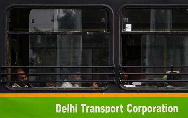 डीटीसी बस