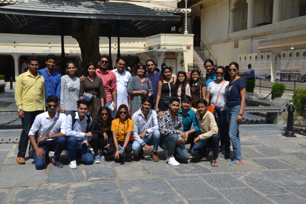 Why Heritage Walks Are the New Travel Trend You Can’t Ignore