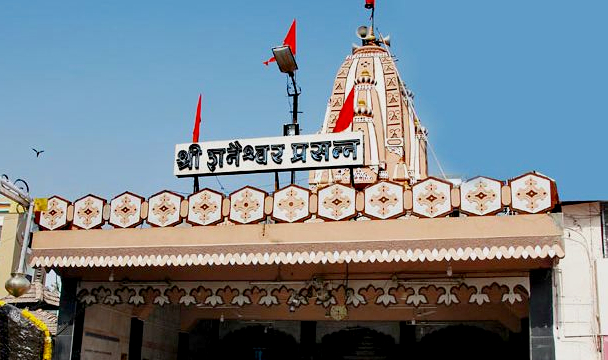 शनि शिंगणापुर