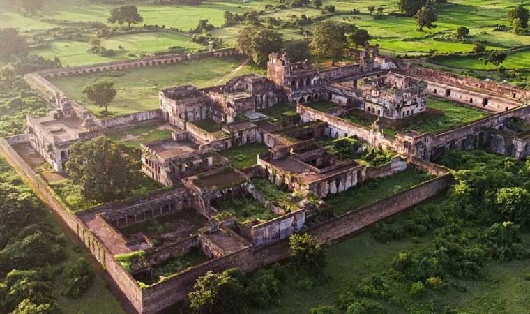 रोहतास गढ़ किला 