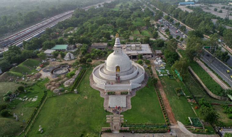 Shanti Stupa 