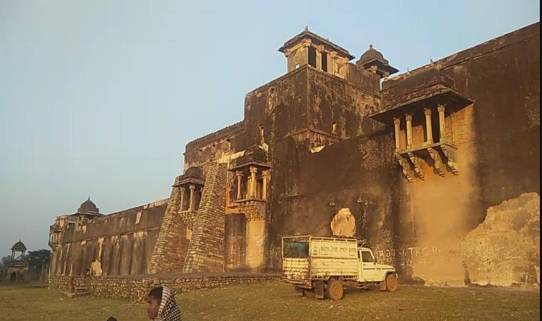 रोहतास गढ़ किला 