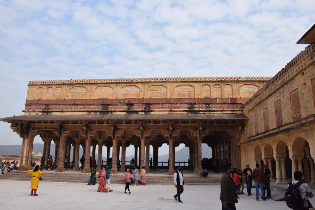 दीवान-ए-आम: आमेर किले का सबसे शानदार हिस्सा