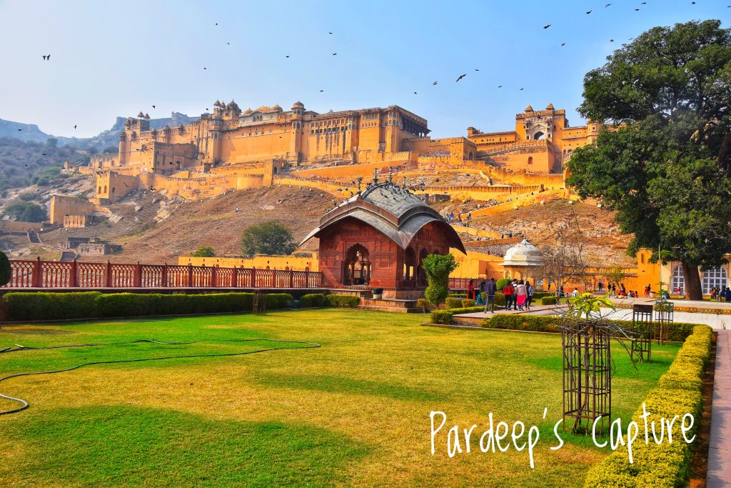 भारत में परिवार के साथ घूमने के लिए 10 सबसे सुरक्षित और मज़ेदार जगहें!