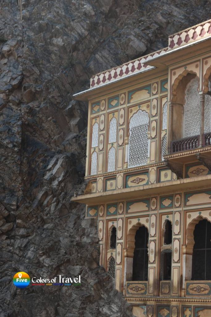 Galta ji-जयपुर का एक ऐसा ऑफ बीट डेस्टिनेशन - जहाँ के जलकुंड कभी नहीं सूखते