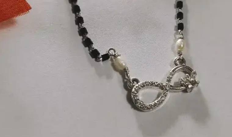 मिनिमल मंगलसूत्र ट्रेंड: