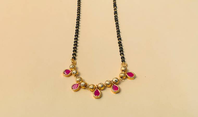 मिनिमल मंगलसूत्र ट्रेंड: