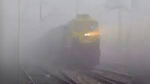 कोहरे में ट्रैवल करने वाले सावधान