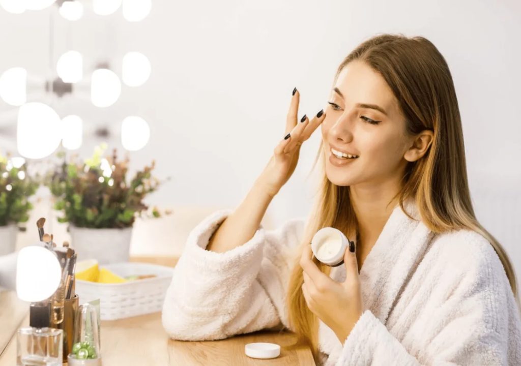 Bridal Skincare: शादी से पहले ग्लो चाहिए तो अपनाएं ये सीक्रेट