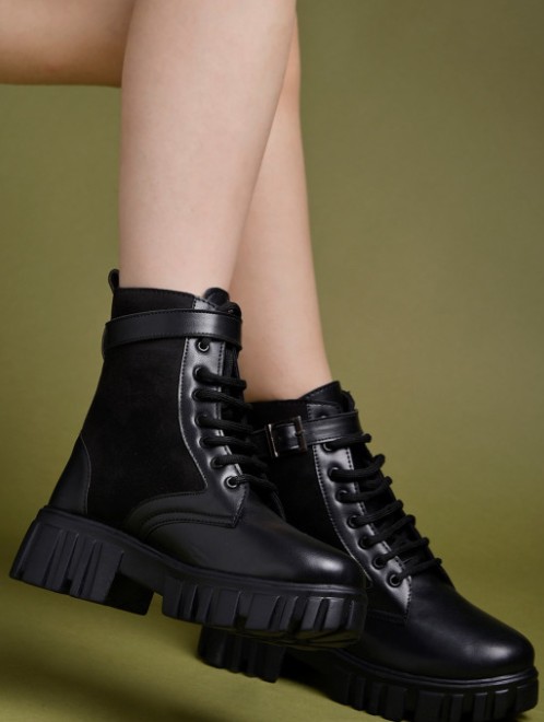 लेदर विंटर बूट्स स्टाइल