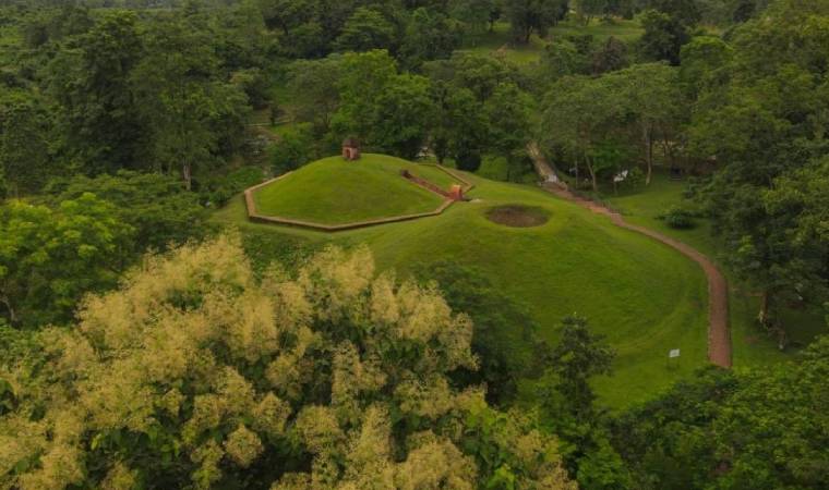 चराइदेव मोईदाम