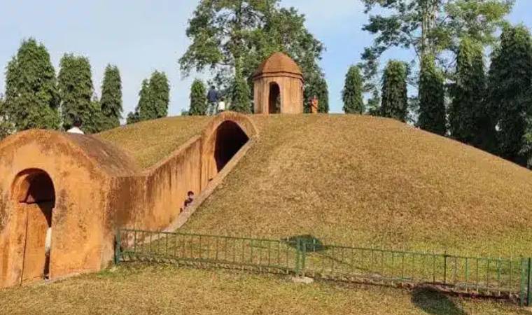 चराइदेव मोईदाम