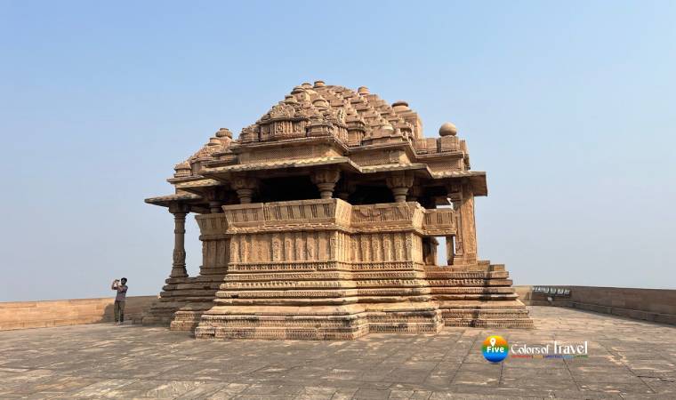 सास-बहू मंदिर, ग्वालियर: जितना खूबसूरत है उतने ही खूबसूरत हैं इसके किस्सें