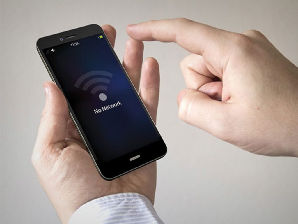 सफर के दौरान मोबाइल नेटवर्क गायब होने पर अपनाएं येआसान और ज़रूरी ट्रिक्स