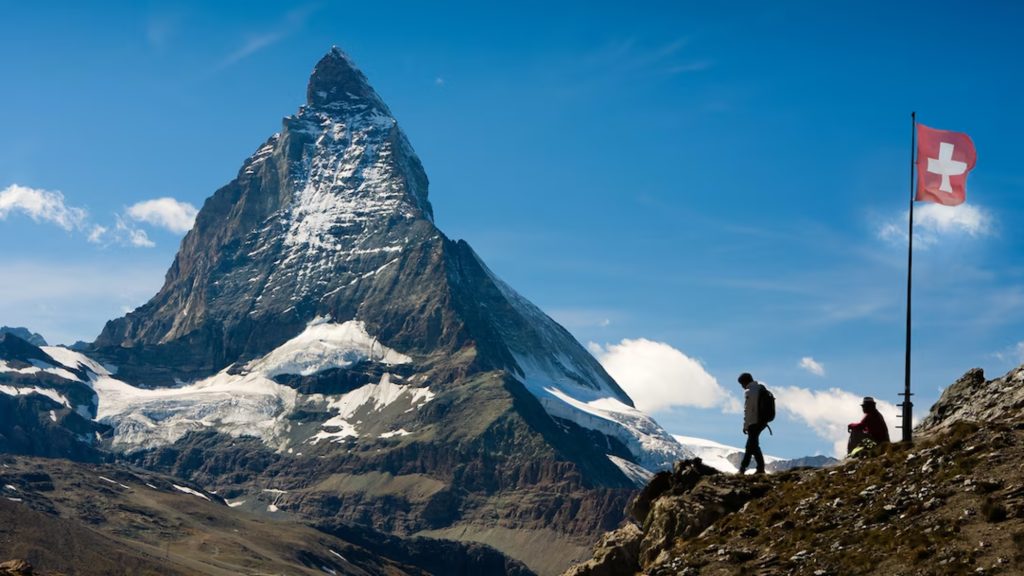 Switzerland जाने से पहले जान लें ये जरूरी बातें, वरना आ सकती है ट्रिप रुकावट