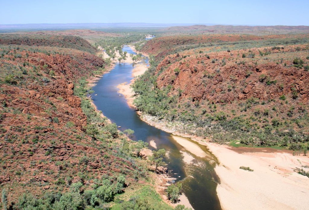 ऑस्ट्रेलिया की Finke River दुनिया की सबसे पुरानी नदी 