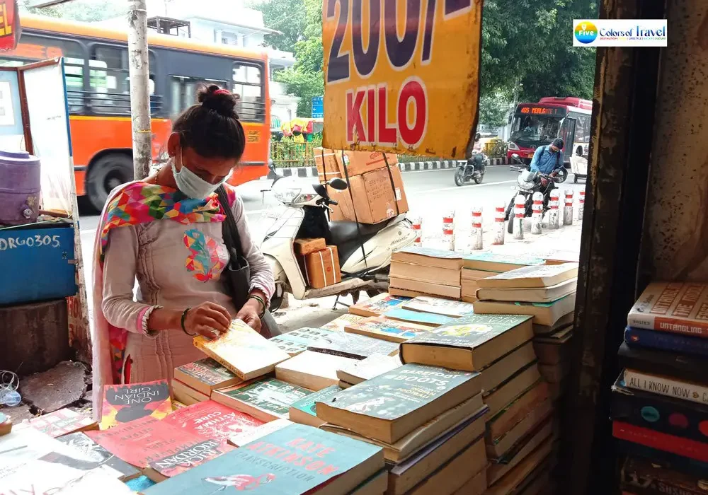 Daryaganj Book Market