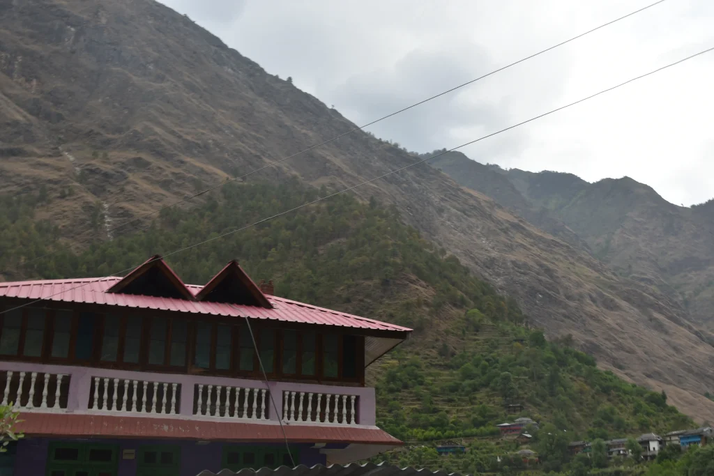 Tirthan Valley