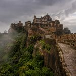 भारत की 10 सबसे पुरानी और Legendary मिठाई की Shop